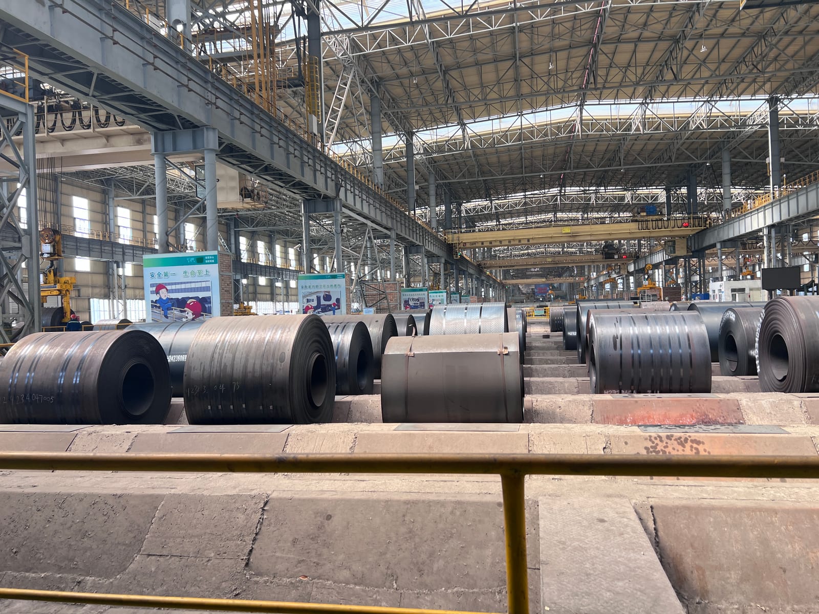 Hot-rolled coil warehouse staging